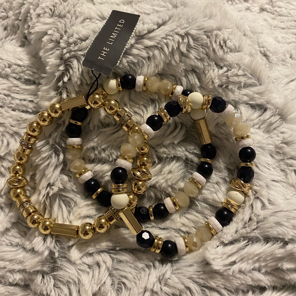 Multi-color bracelet